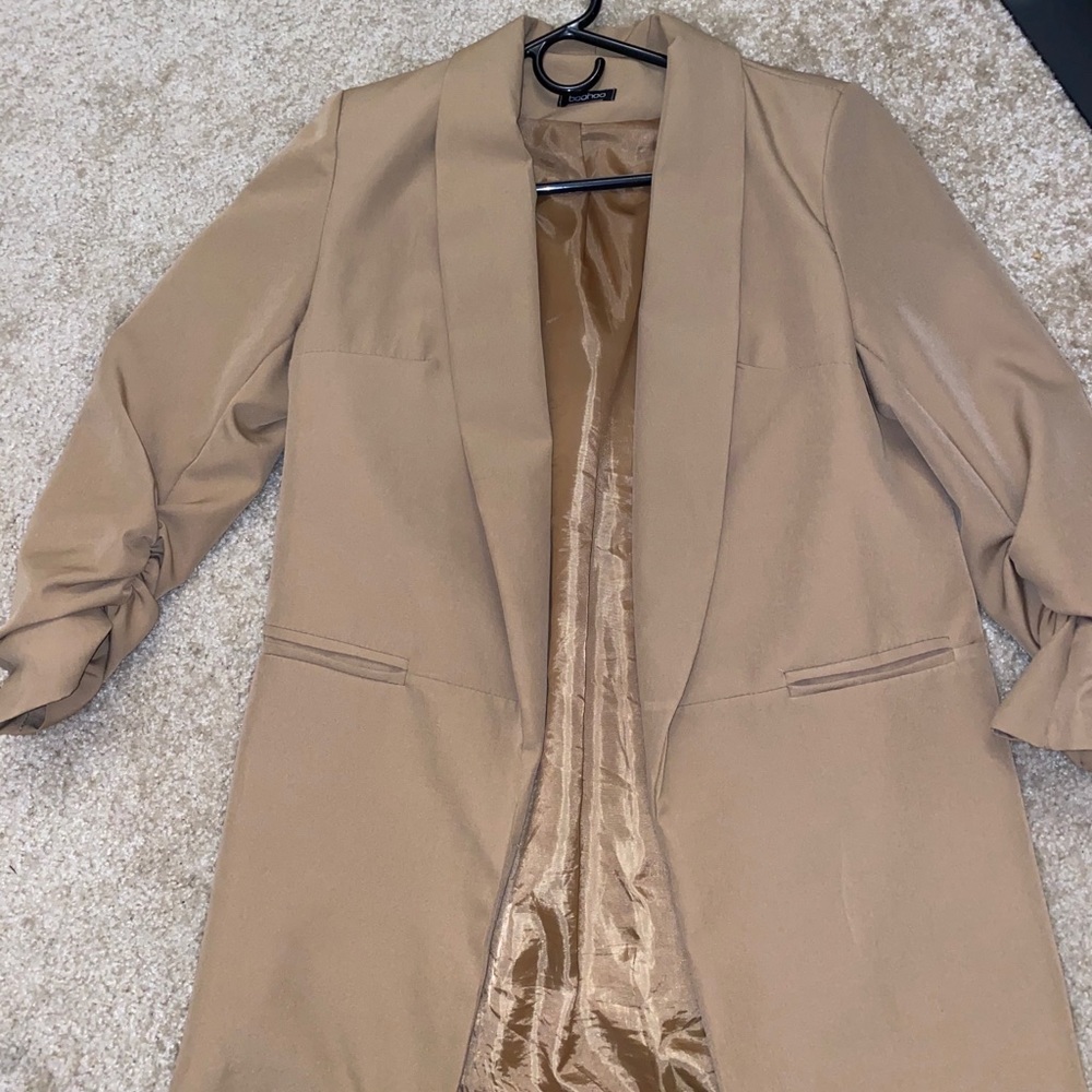 Tan blazer with scrunched sleeves